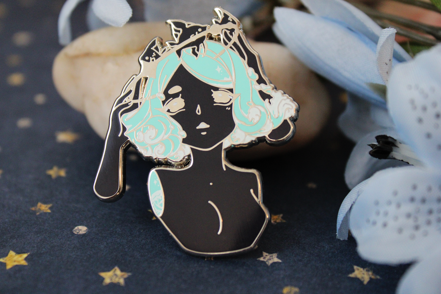 Other Luna Marina Pins ->